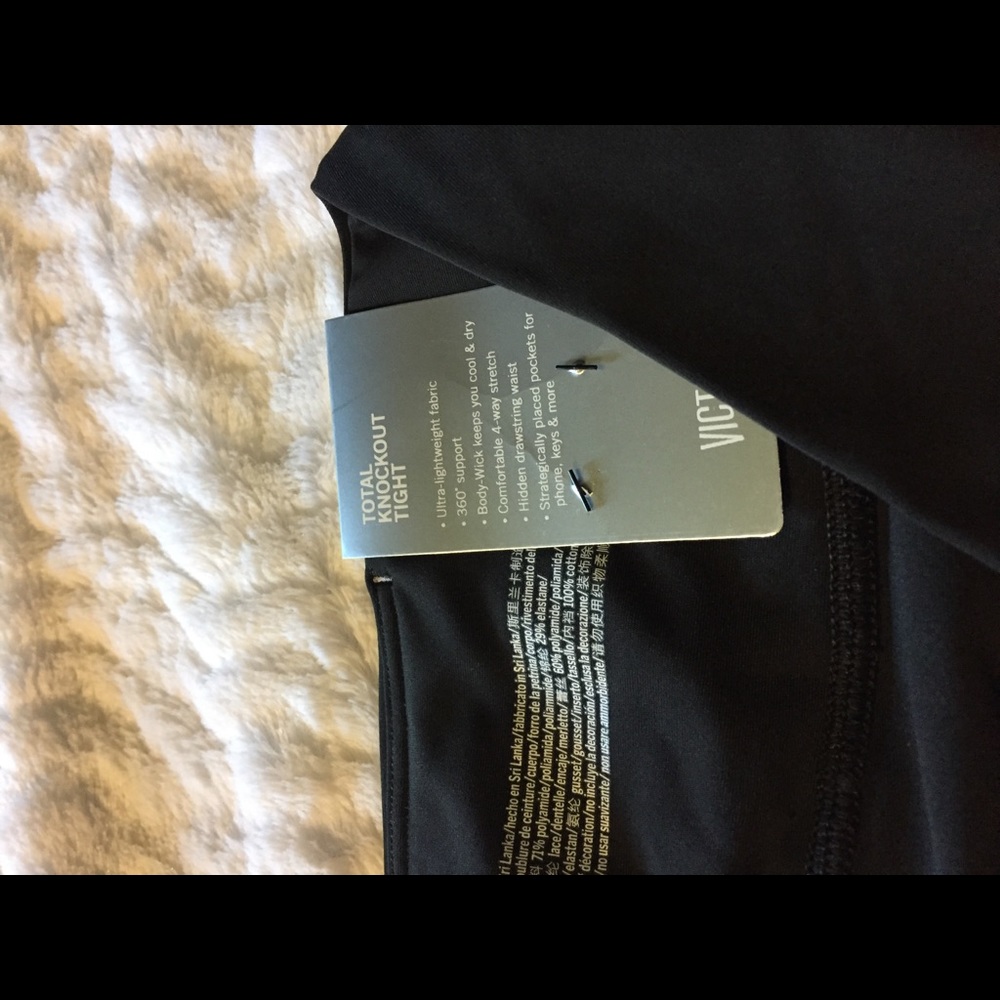 Victoria’s Secret total knockout legging - Picture 4 of 5